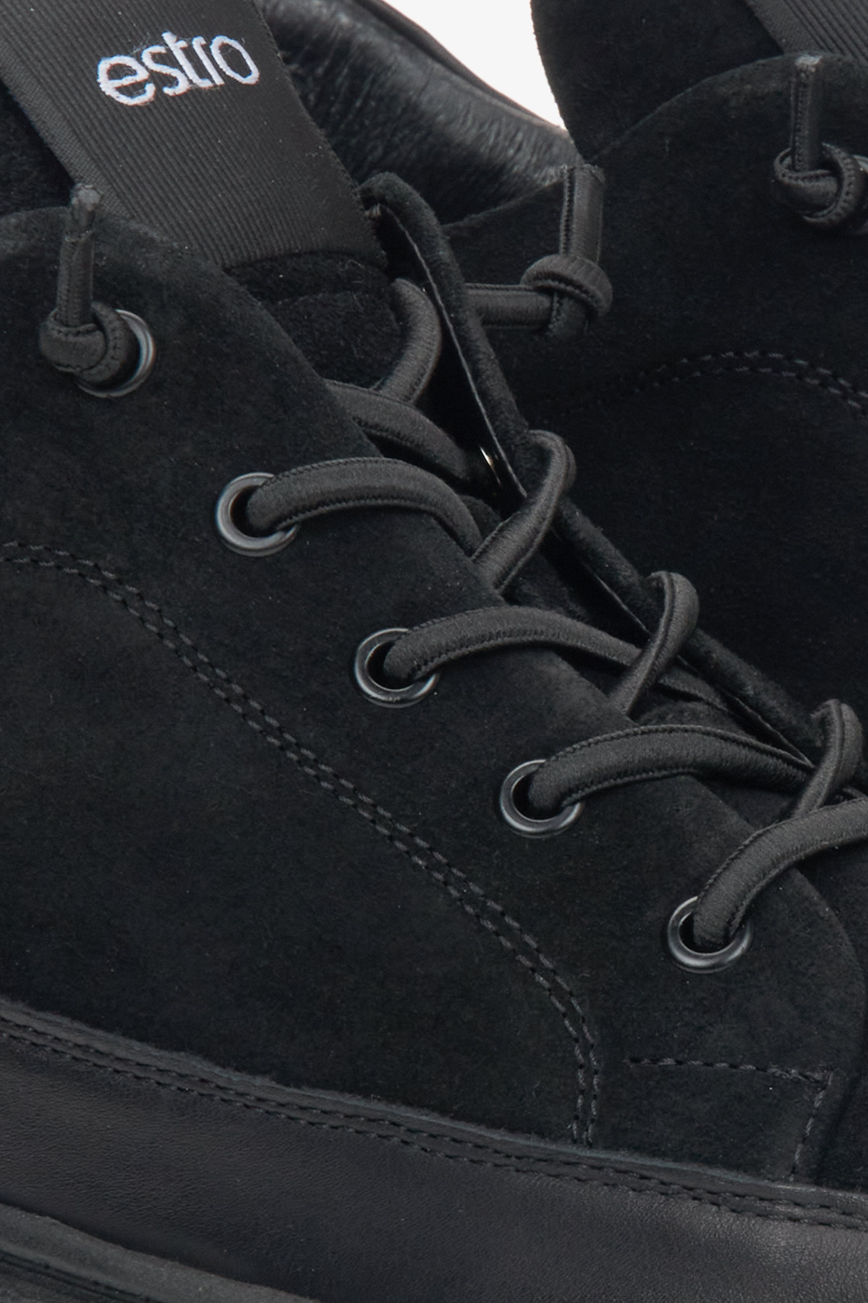 Black leather and velour insulated men's sneakers by Estro - details.