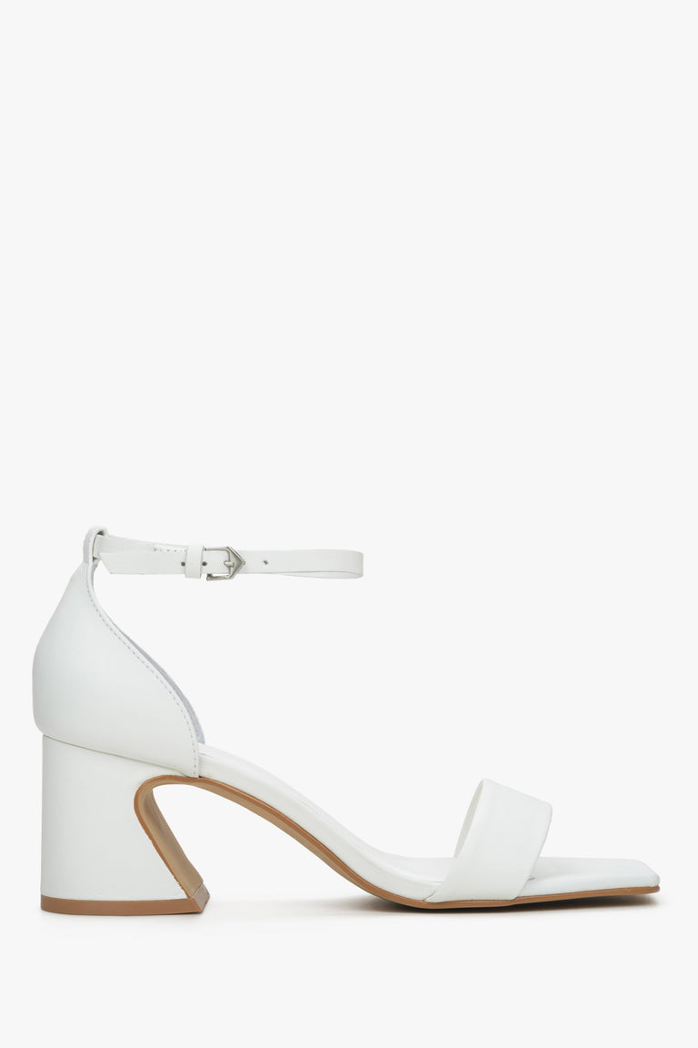 Women's White Heeled Sandals Estro ER00115219