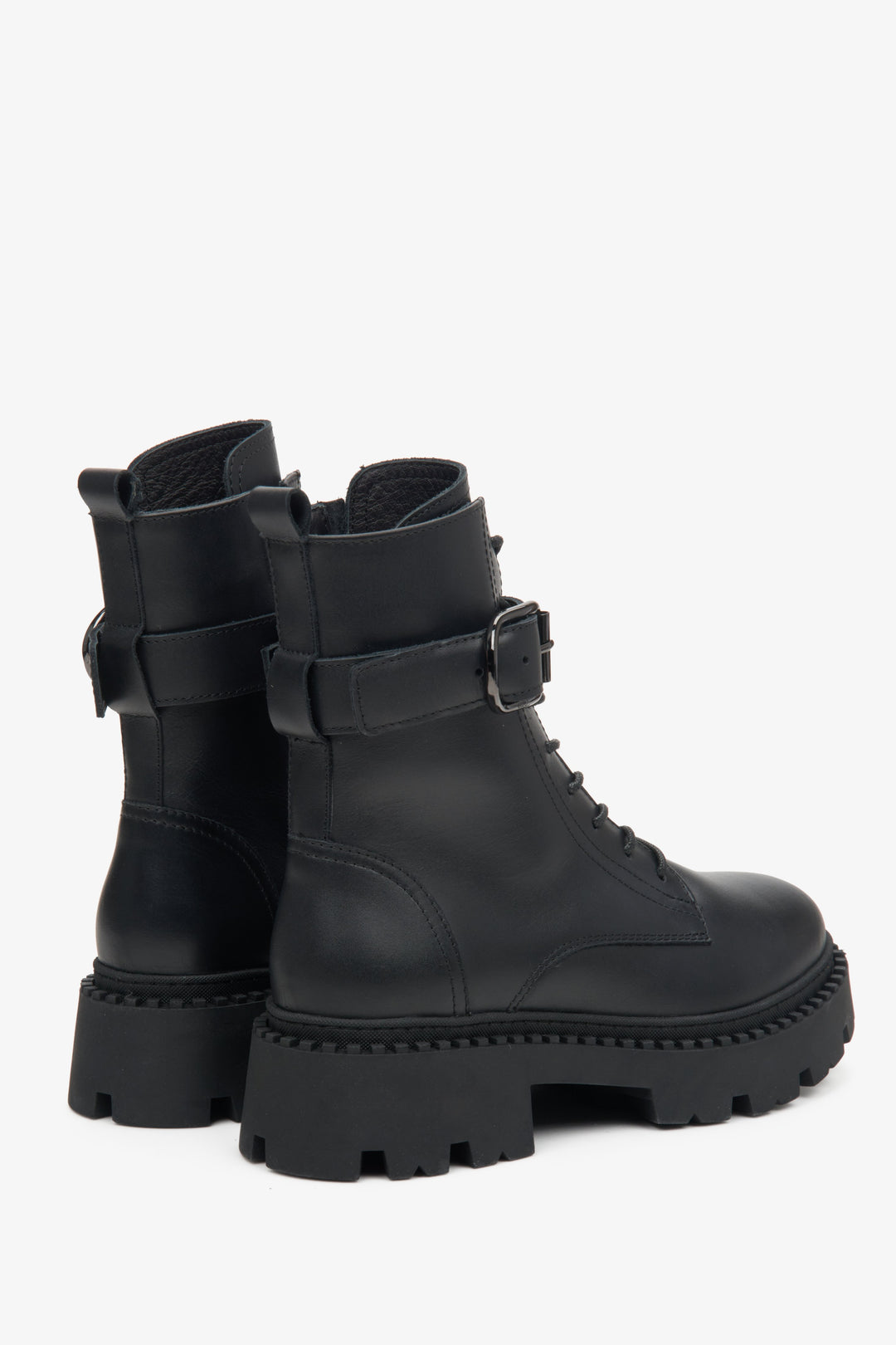 Women's black ankle boots for winter Estro.