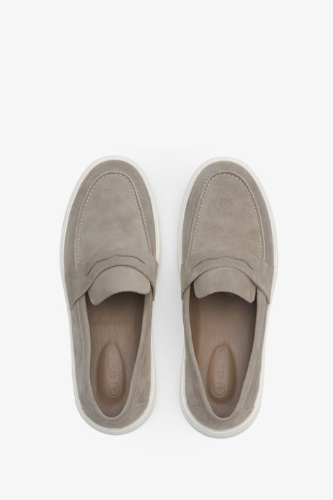 Men's suede beige loafers Estro - presentation form above.