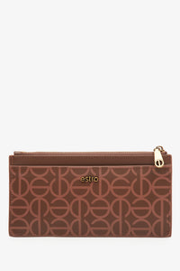 Women's Wristlet made of Genuine Leather in Brown Estro ER00113653.