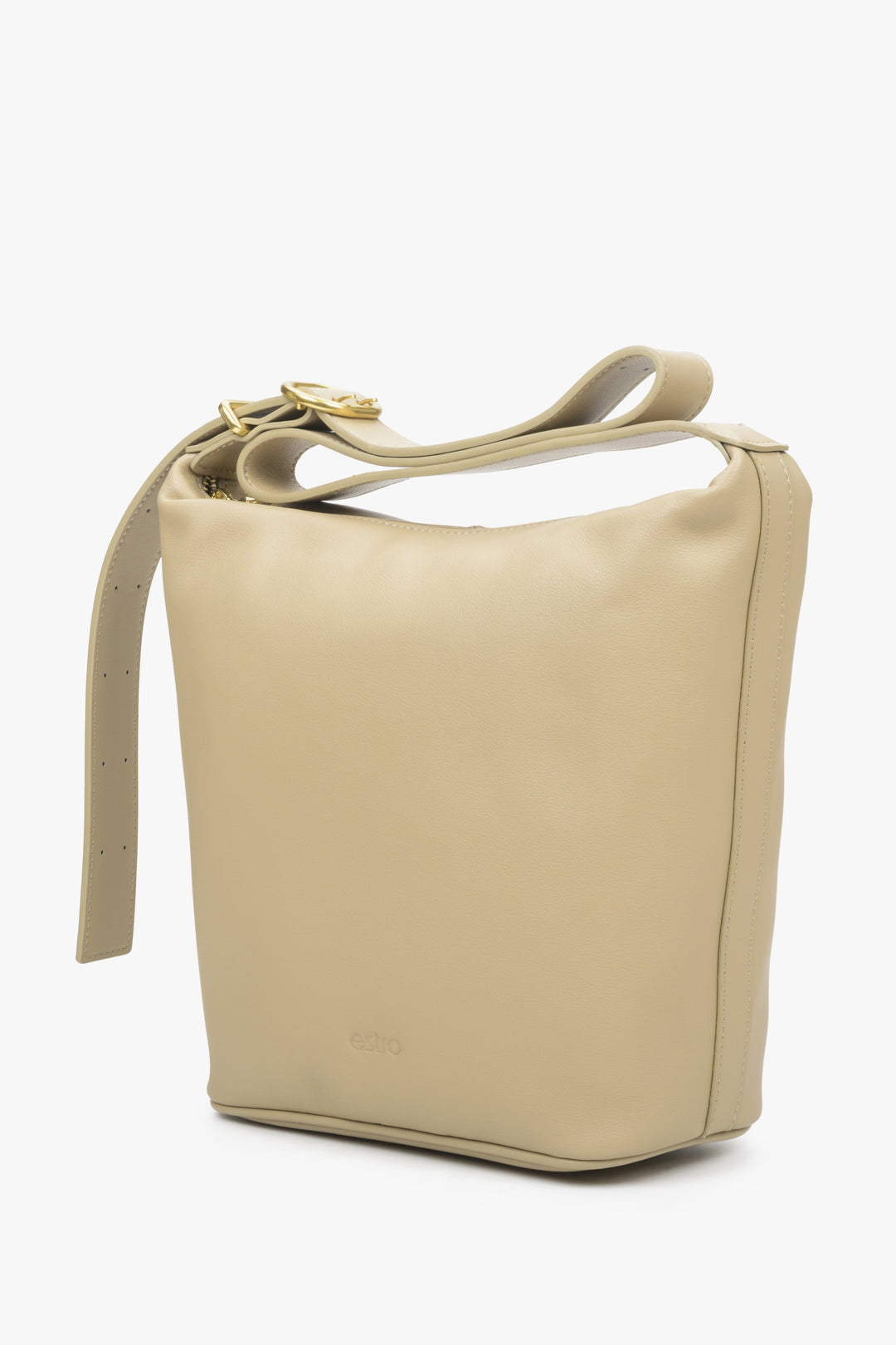 Beige bucket-style bag made of genuine leather by Estro.