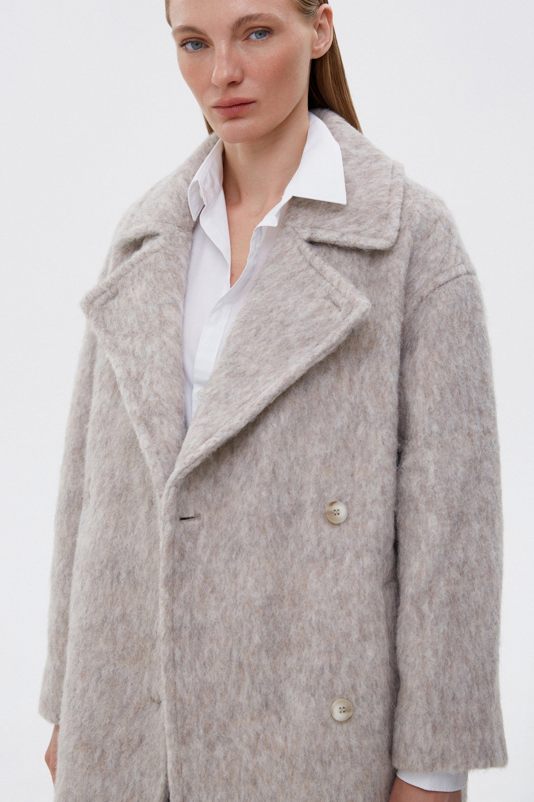 Women's beige wool blend coat Estro.