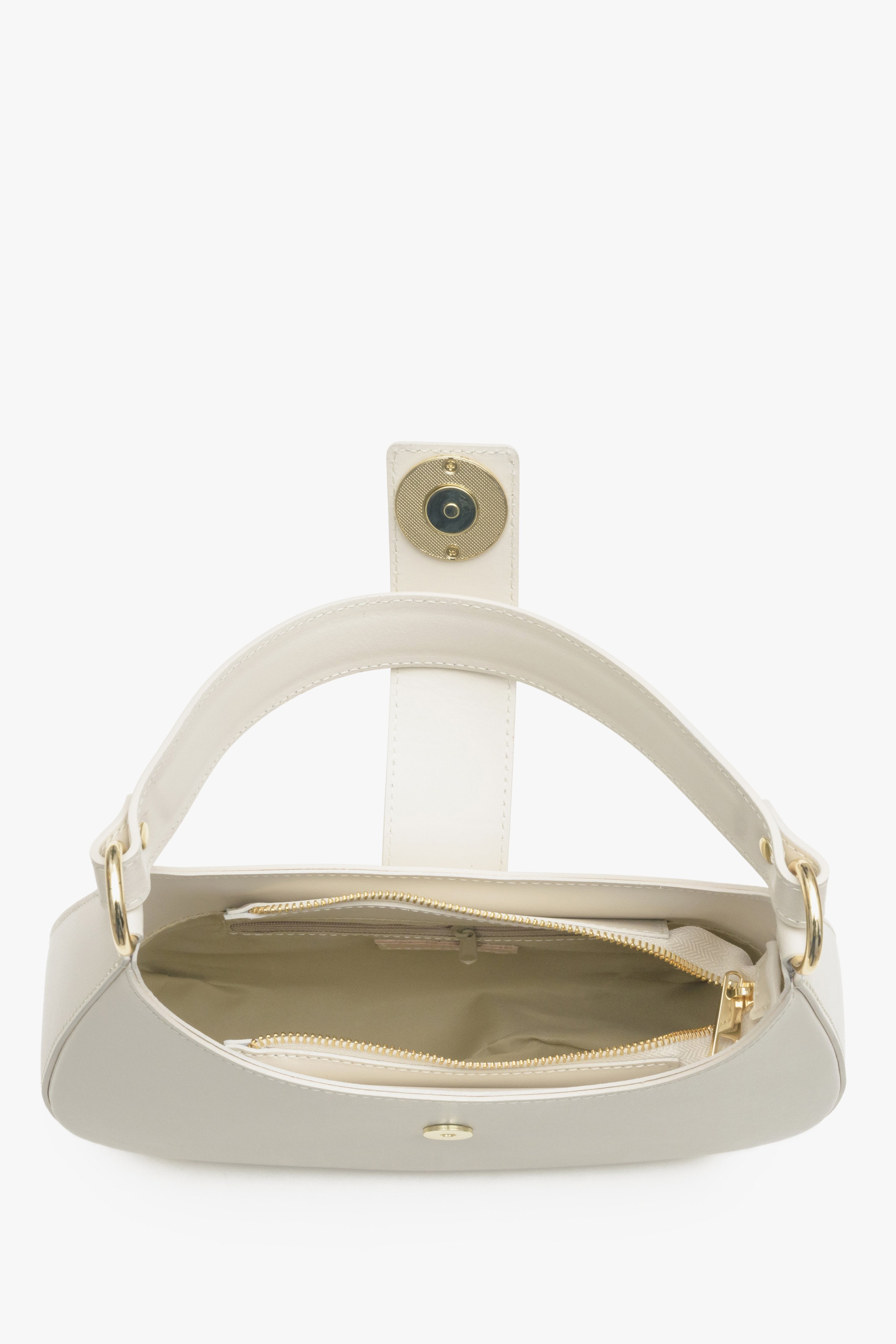 Estro women's milky-beige baguette-style handbag made of Italian genuine leather.