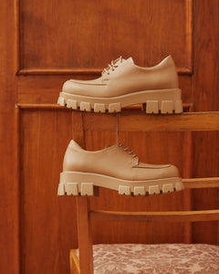 Women's Brown Shoes Lace-up Genuine Leather Estro ER00112838.