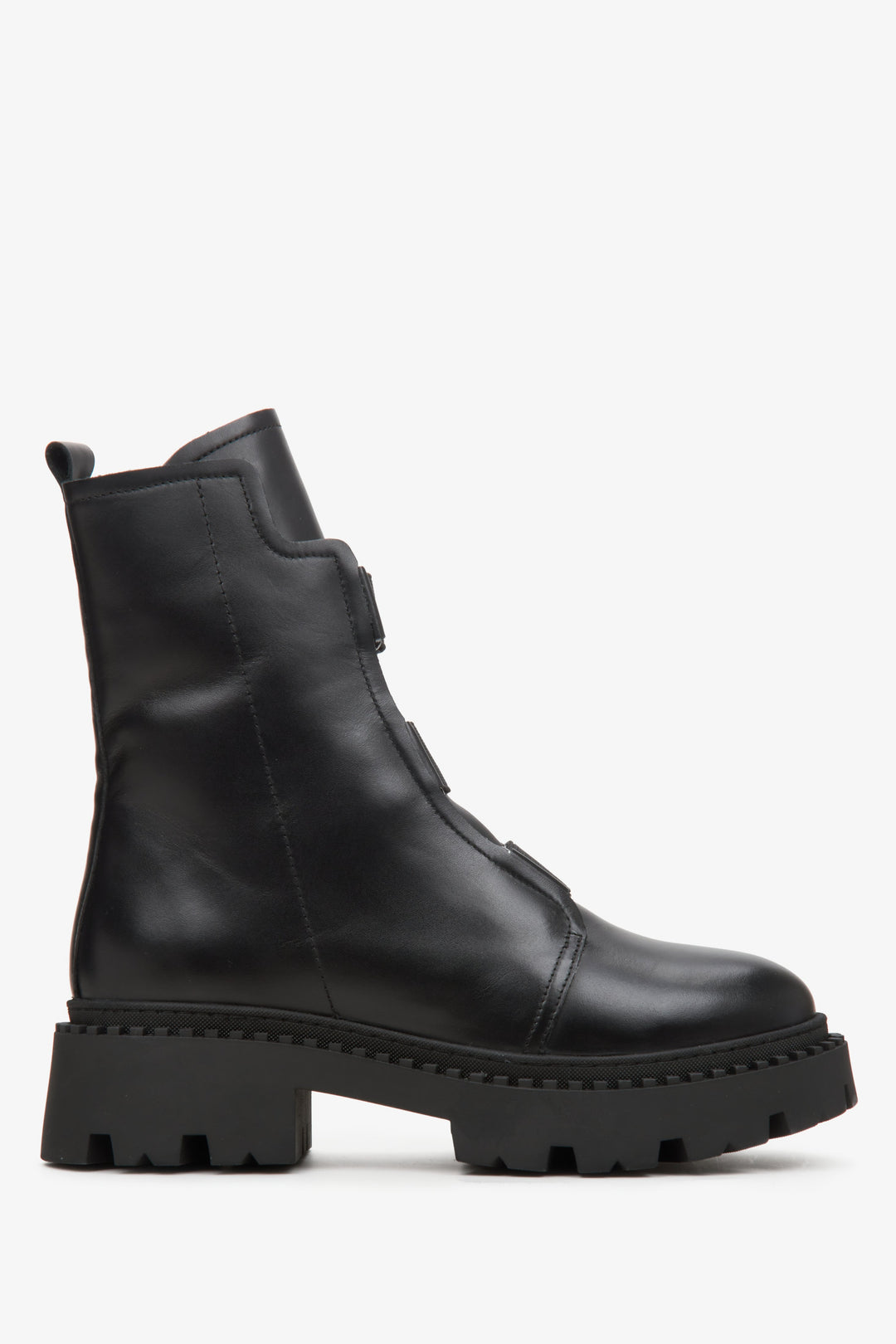 Women's Black Leather Ankle Boots with Soft Uppers Estro ER00113680.
