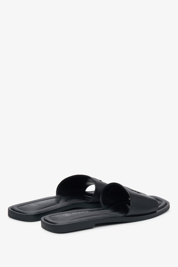 Women's black leather slides by Estro - perfect for summer.