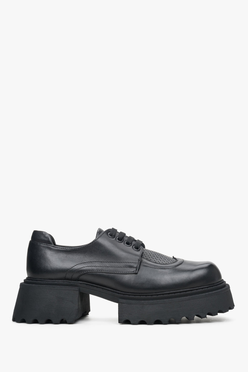 Women's Black Leather Brogues with Chunky Sole Estro ER00113784.