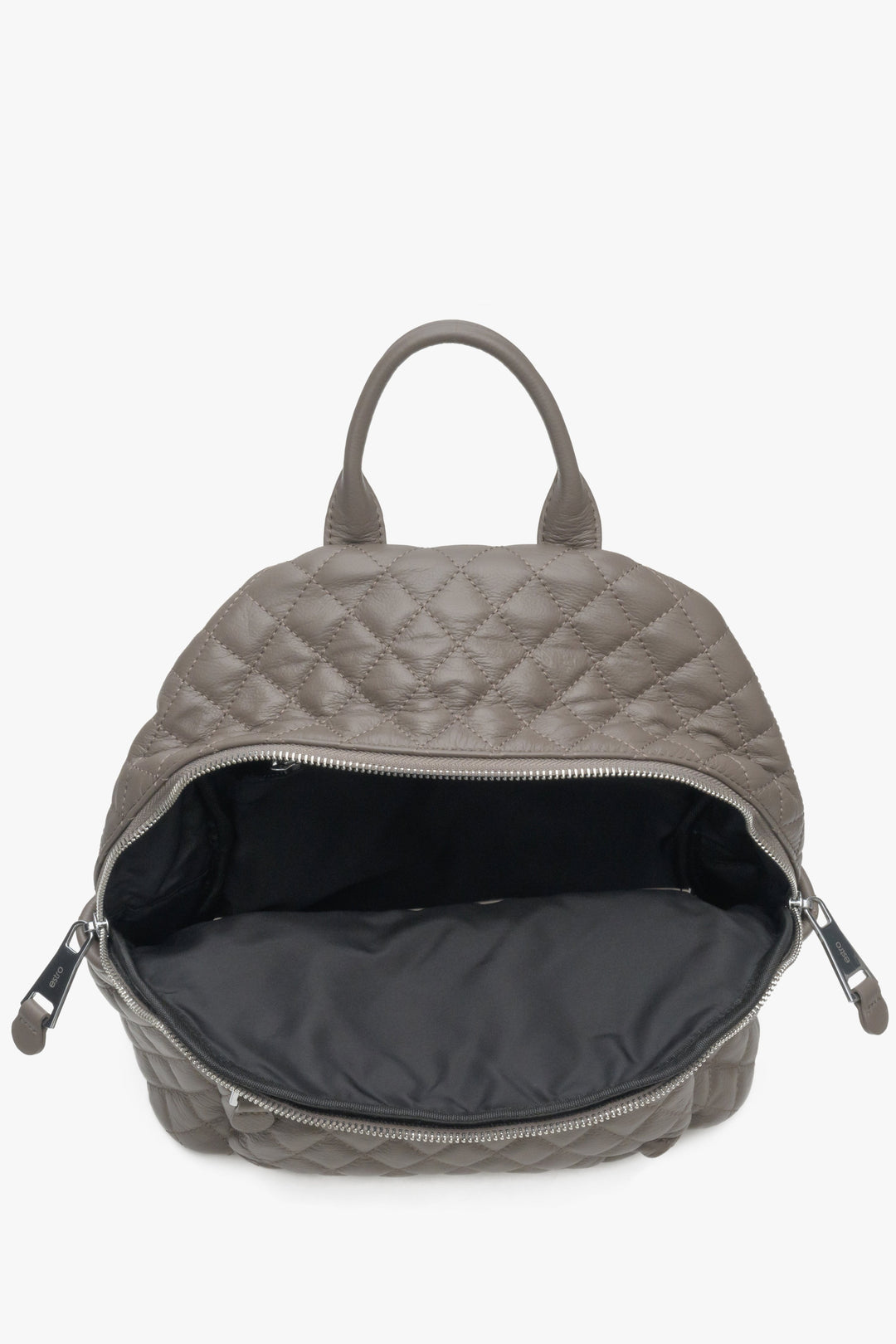Urban, leather women's backpack in grey colour - close-up of the interior of the model.