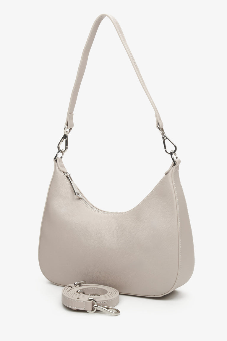 Women's light beige bag by Estro.