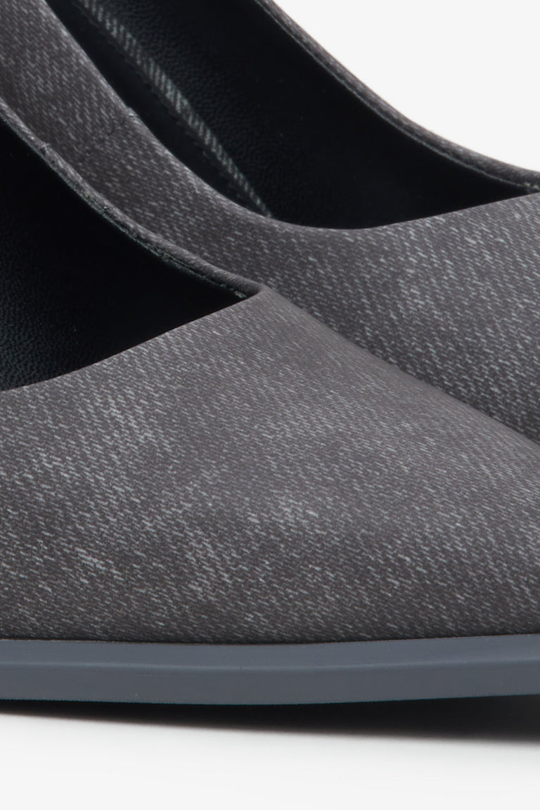 Dark grey textured denim women's pumps by Estro - close-up on detail.