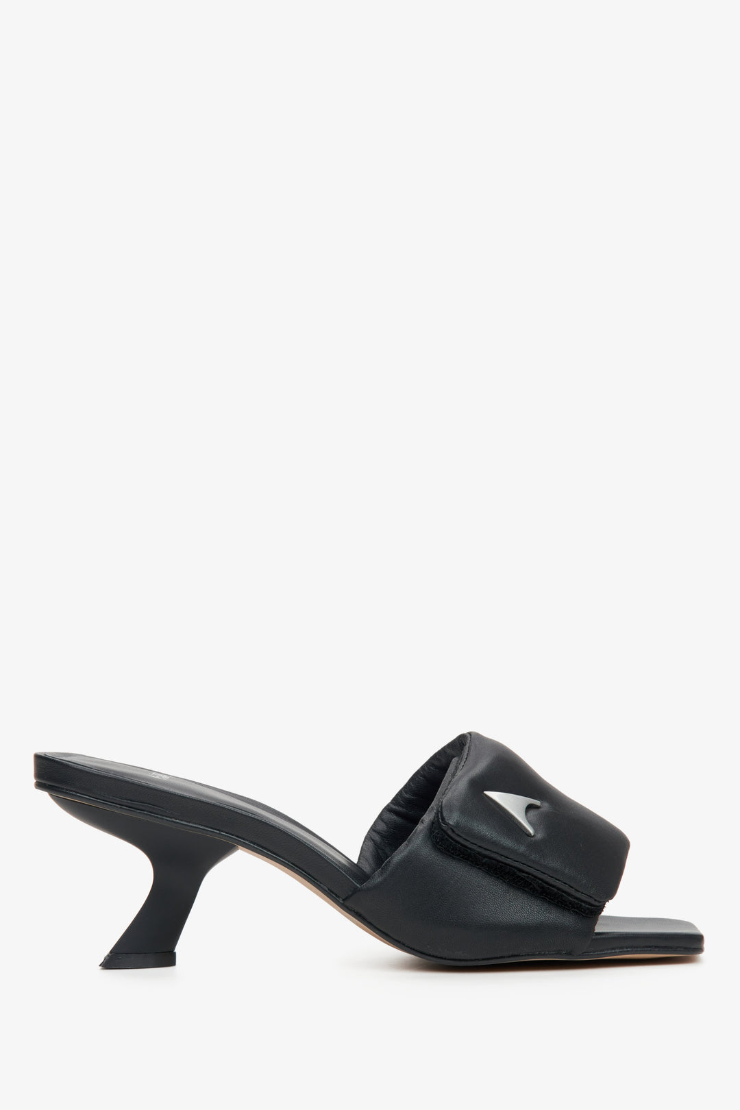 Women's Black Funnel Heel Slide Sandals Estro ER00115204