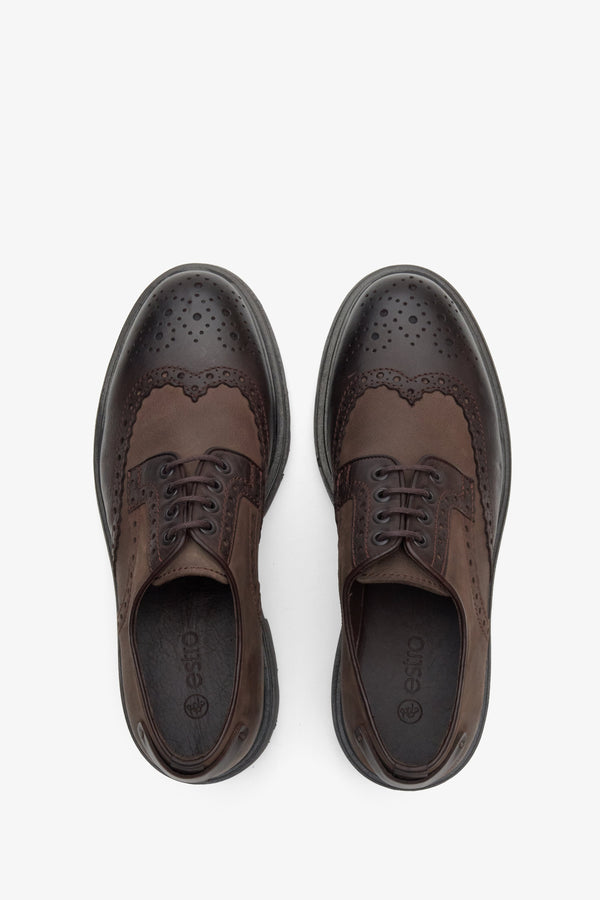 Men's brown leather oxford shoes by Estro - top view presentation.