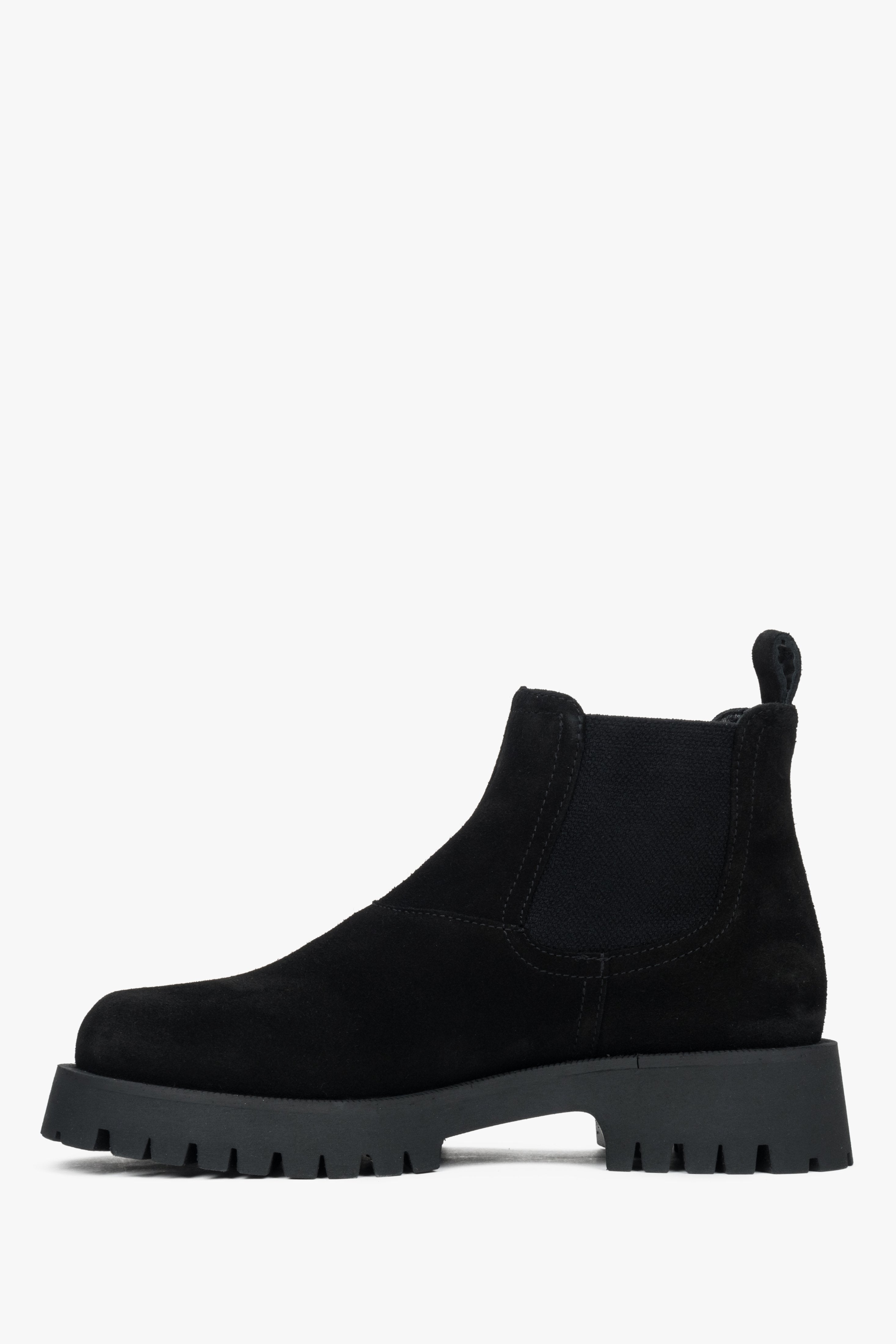 Women's black velour chelsea boots by Estro - shoe profile.