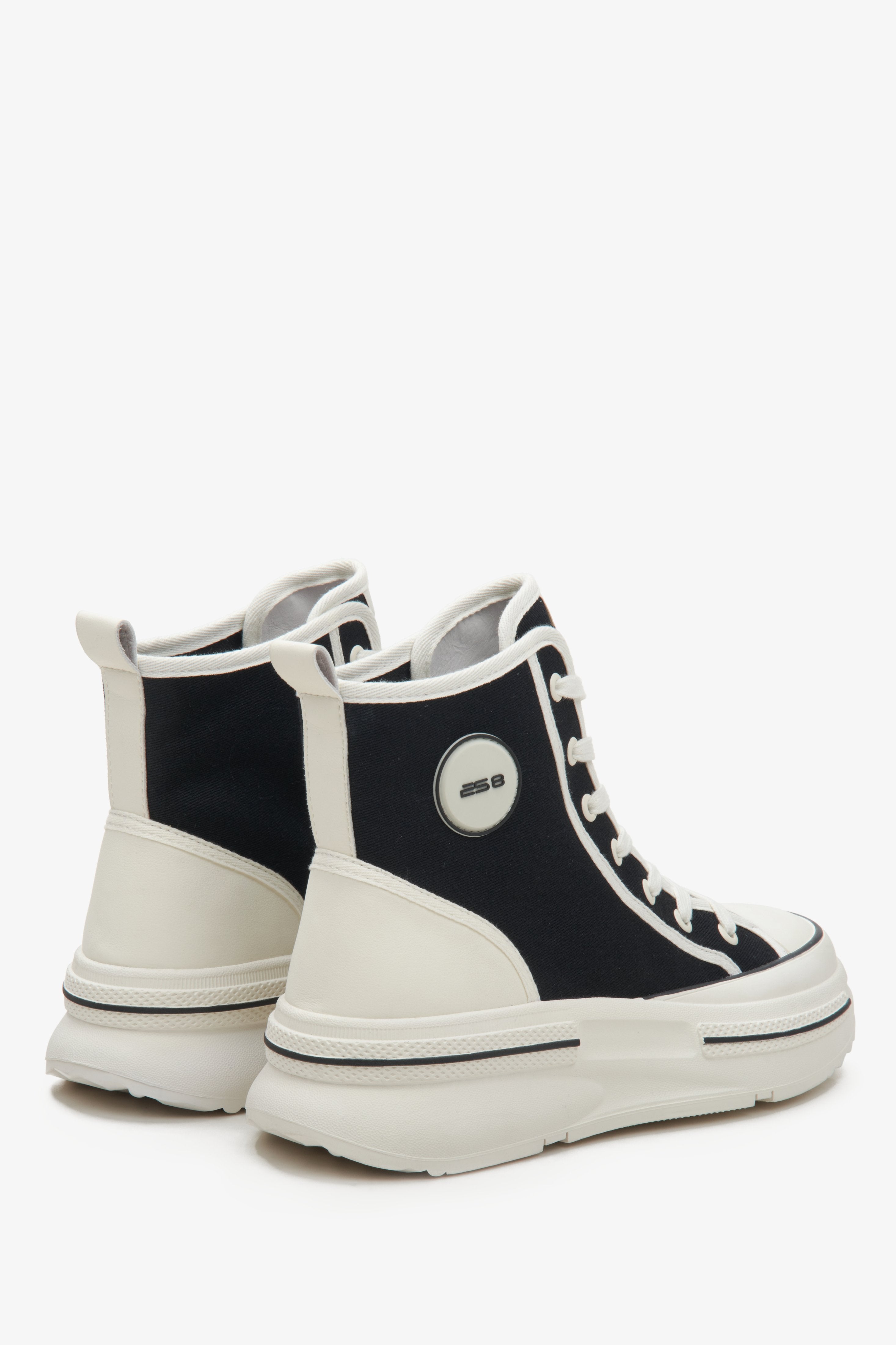 Women's textile black high-top sneakers ES8 - close-up on the heel and side of the shoes.