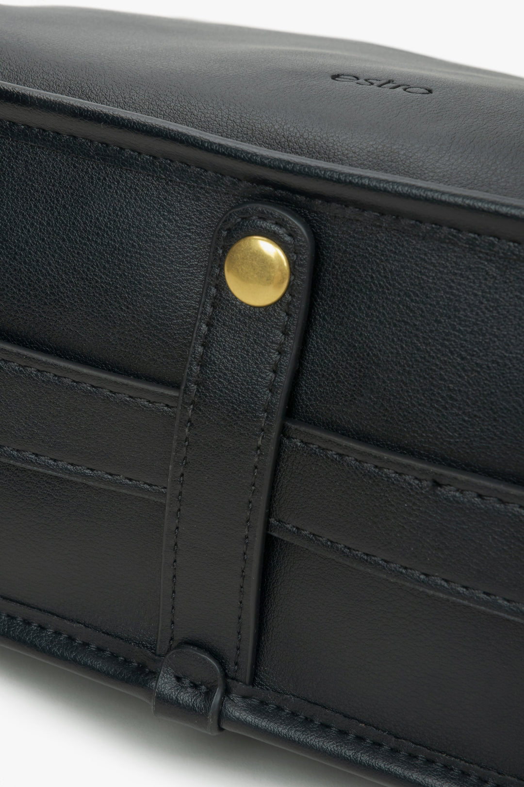 Women's black shoulder bag - a close-up on details.