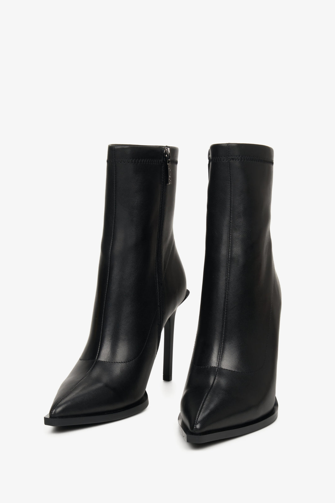 Women's fall-spring ankle boots made of genuine black leather - toe of the shoe.