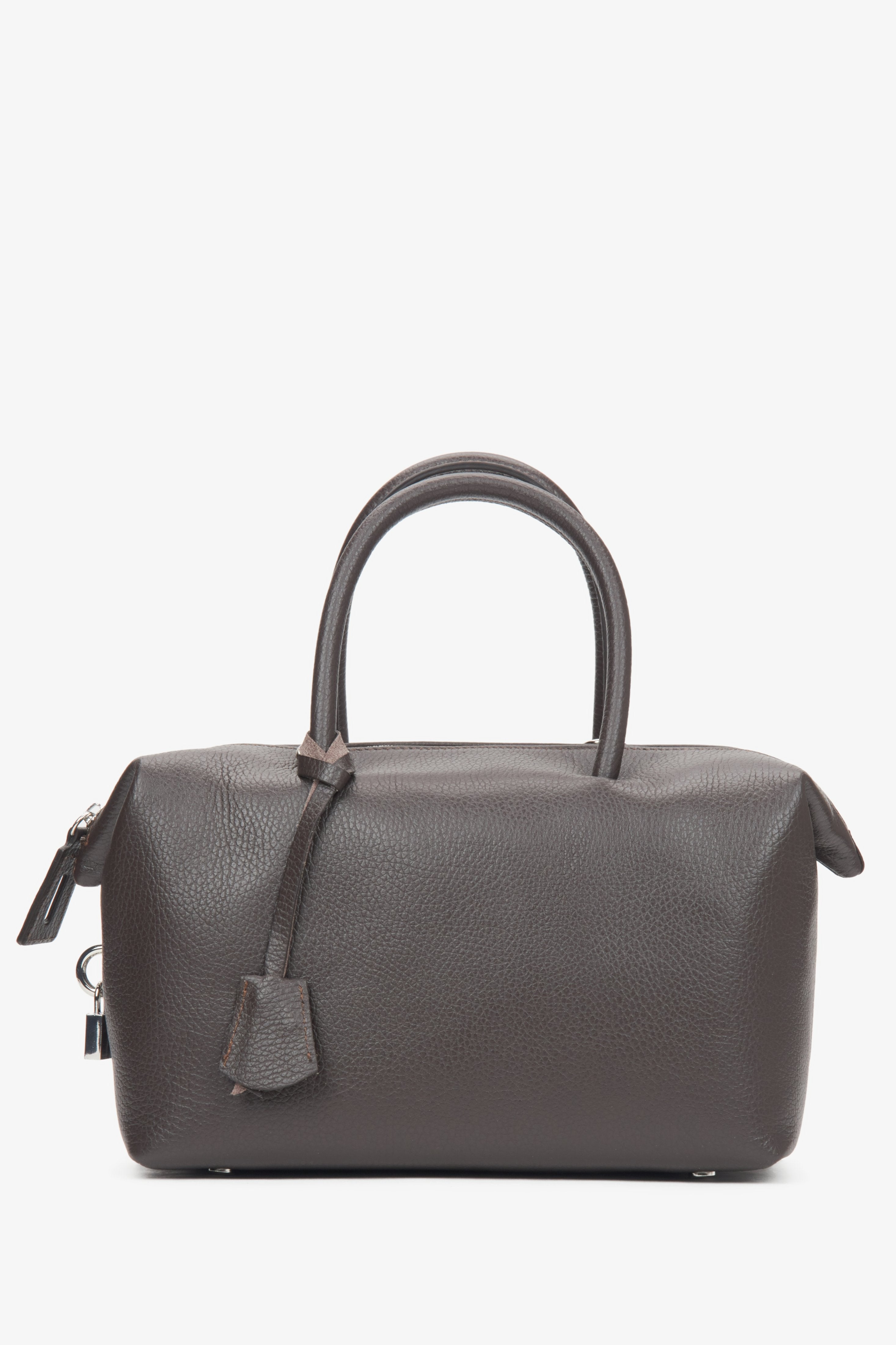 Dark brown women's satchel handbag, crafted from premium Italian natural leather, from the Estro brand.