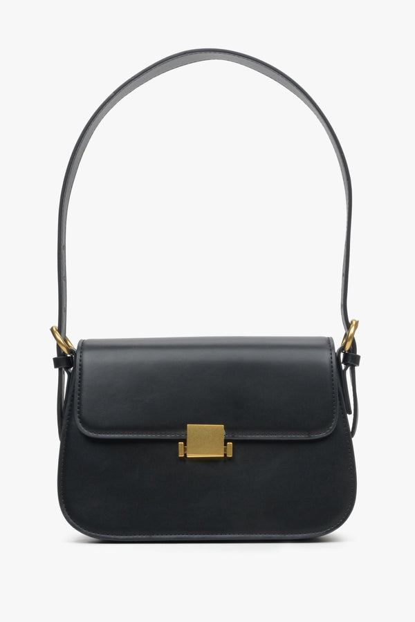 Women's Black Leather Shoulder Bag with Gold Hardware Estro ER00113777.