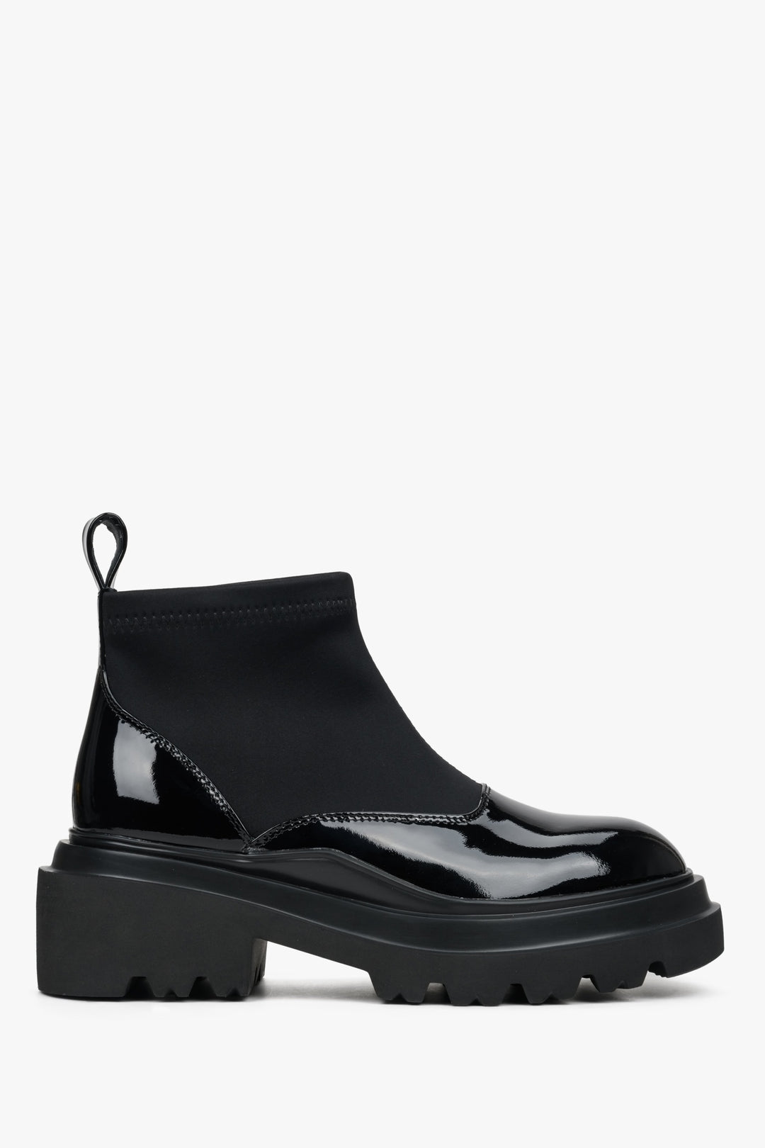 Women's Black Low Ankle Boots made of Patent Genuine Leather Estro ER00112120.