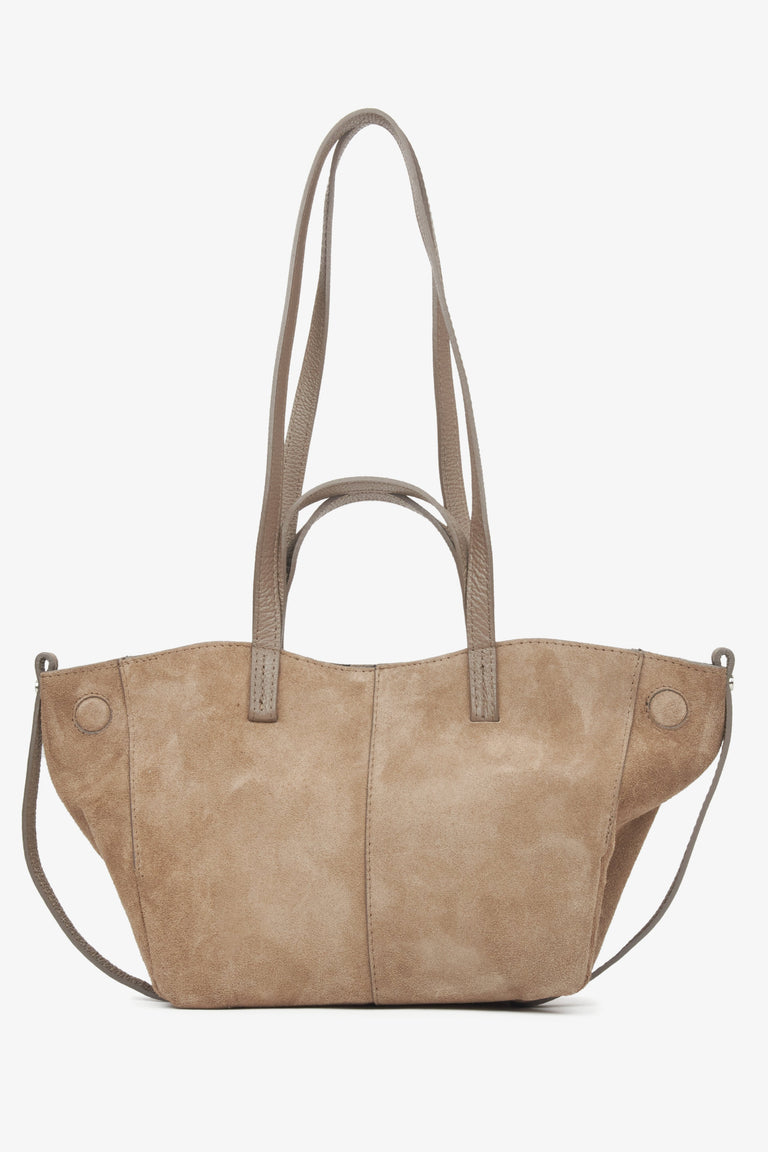 Elegant beige women's handbag with long handles, crafted from premium Italian natural velour, from Estro.