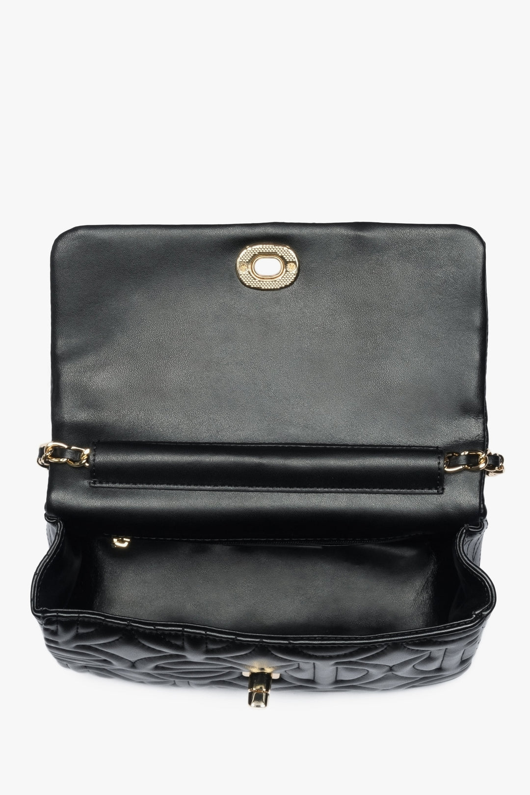 Stylish, women's black handbag Estro made of genuine leather - close-up on details.