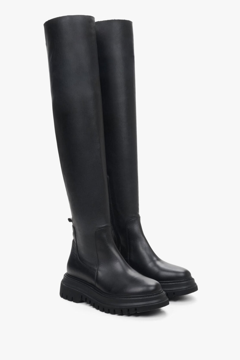 Elegant black women's boots natural leather for fall.