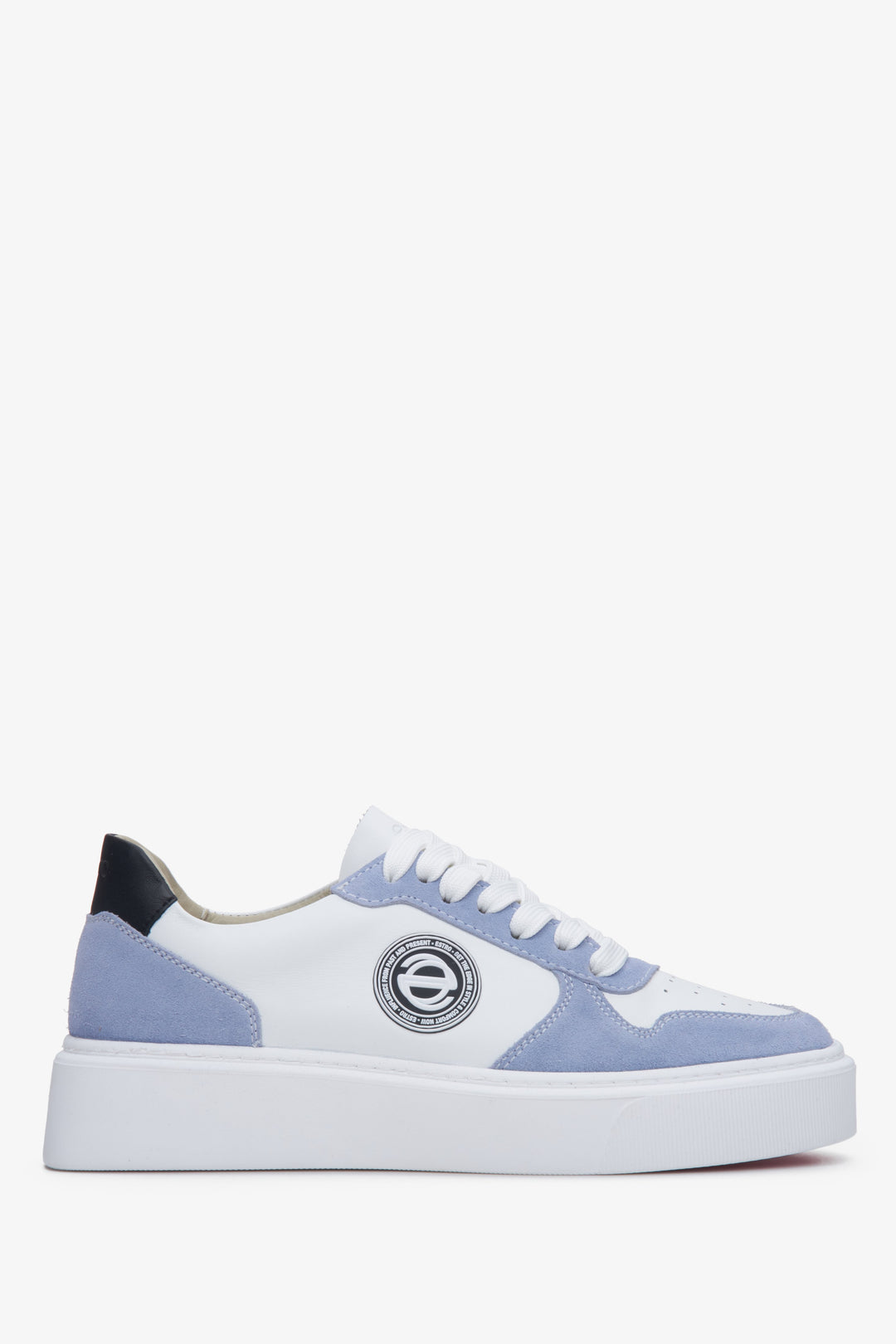 Blue and white women's sneakers made of leather and natural velvet  Estro ER00113465.