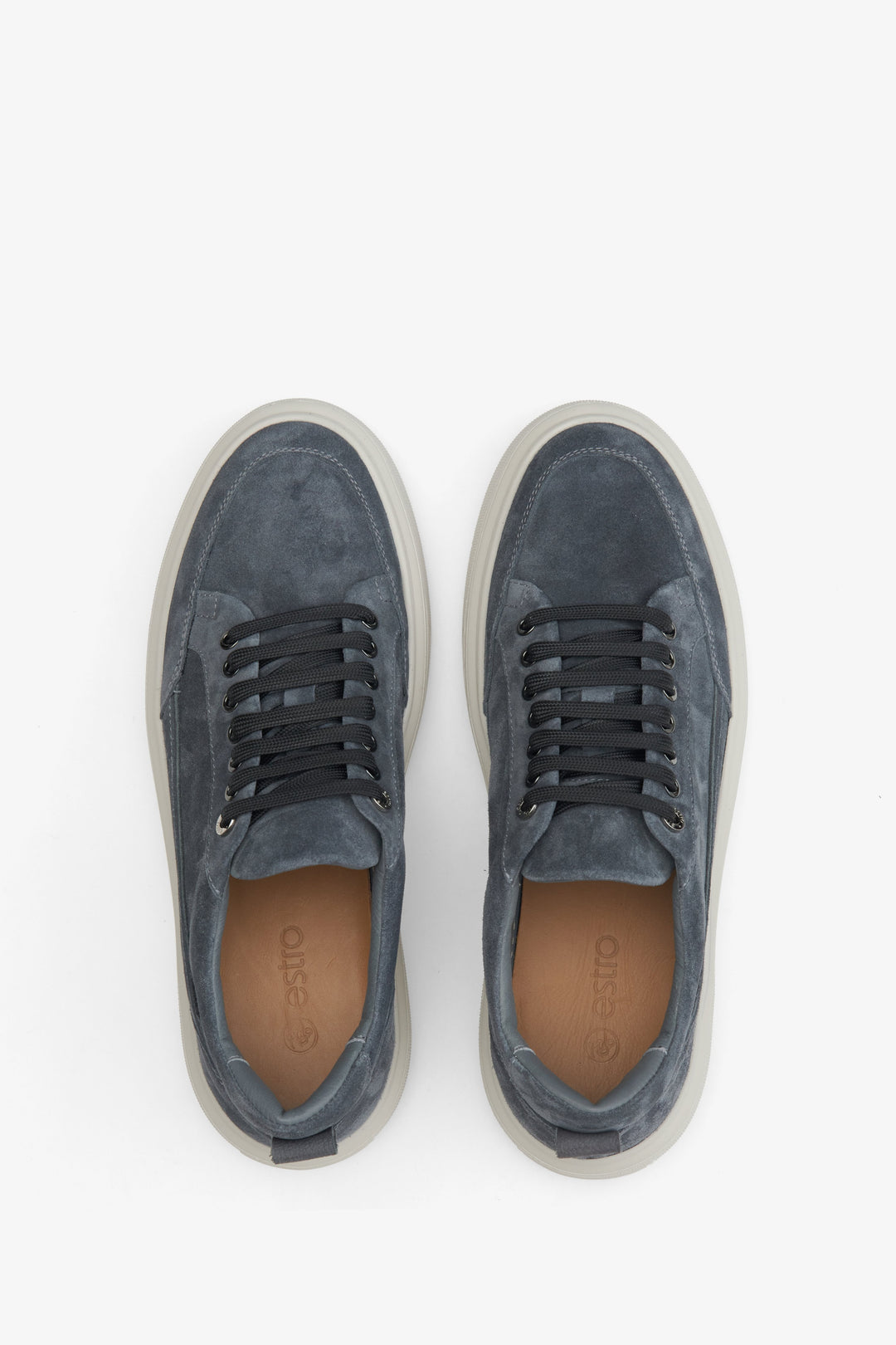 Men's velour sneakers with lacing in blue - presentation of the model from above.