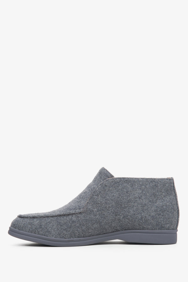 Women's high grey moccasins by Estro - shoe profile.