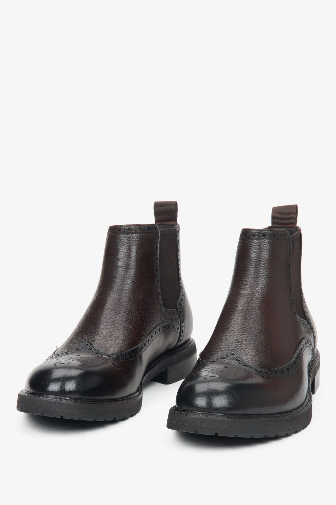 Men's dark brown leather Chelsea boots with folk decoration Estro - close-up on the toe.