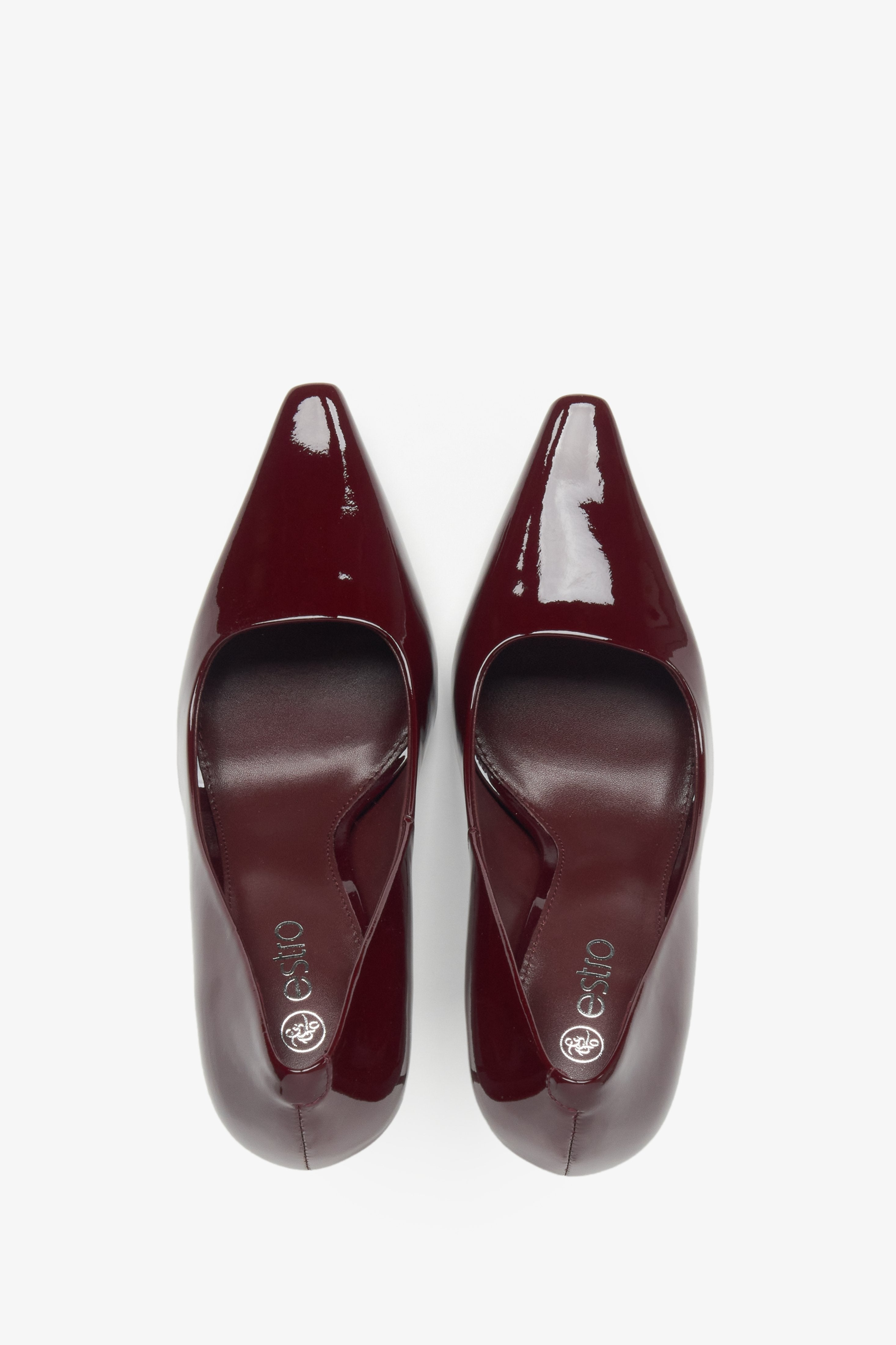 Estro burgundy women's high heels made of patent leather with a pointed toe - top view presentation.