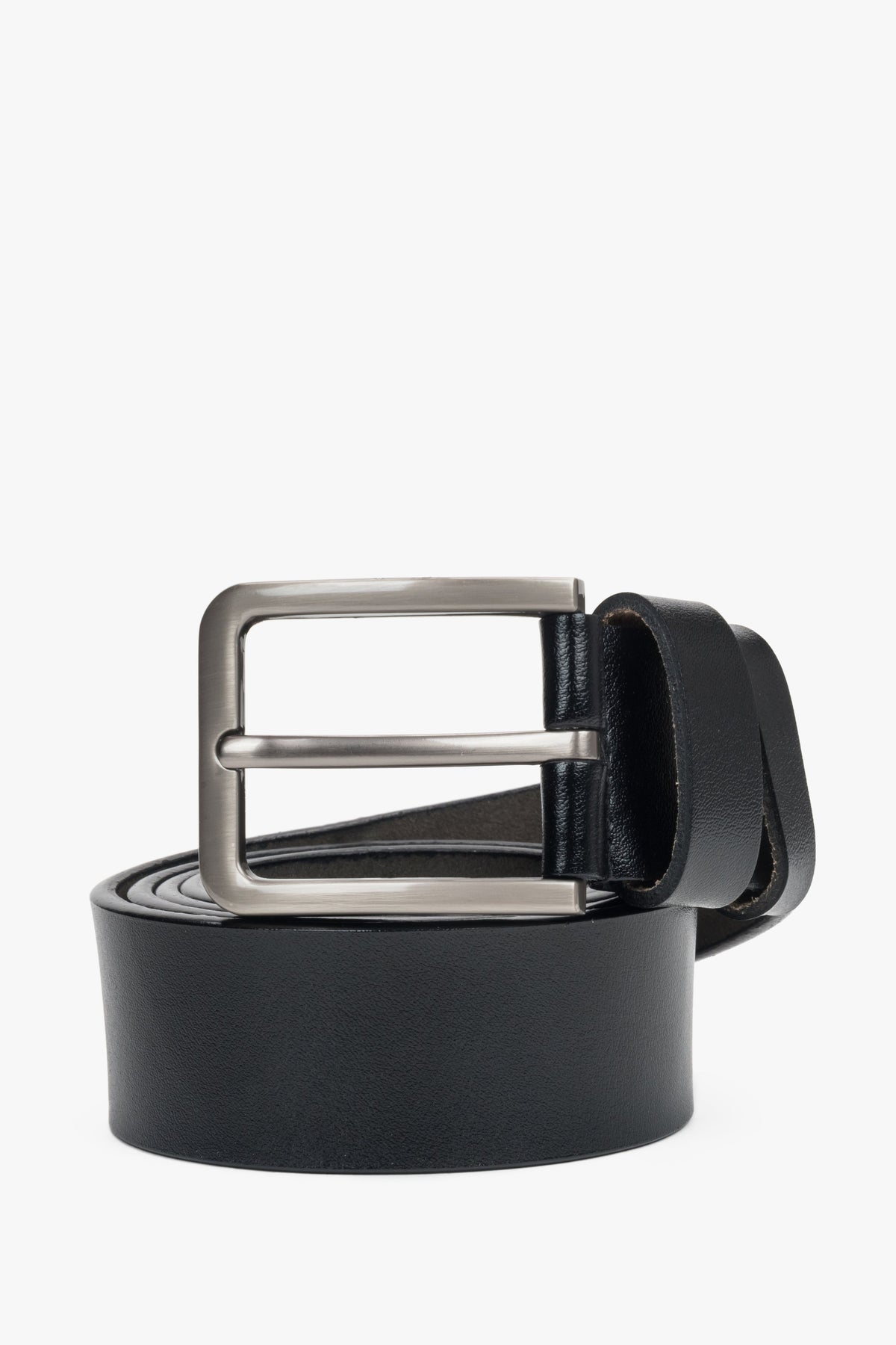 Men's Classic Black Belt made of Genuine Leather with a Silver Buckle Estro ER00117307.