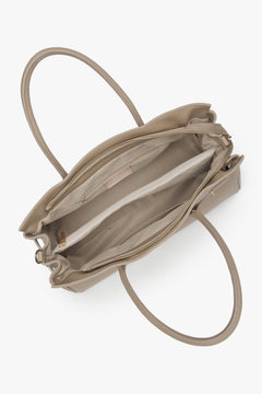 Large beige women's bag made of premium Italian natural leather by Estro.