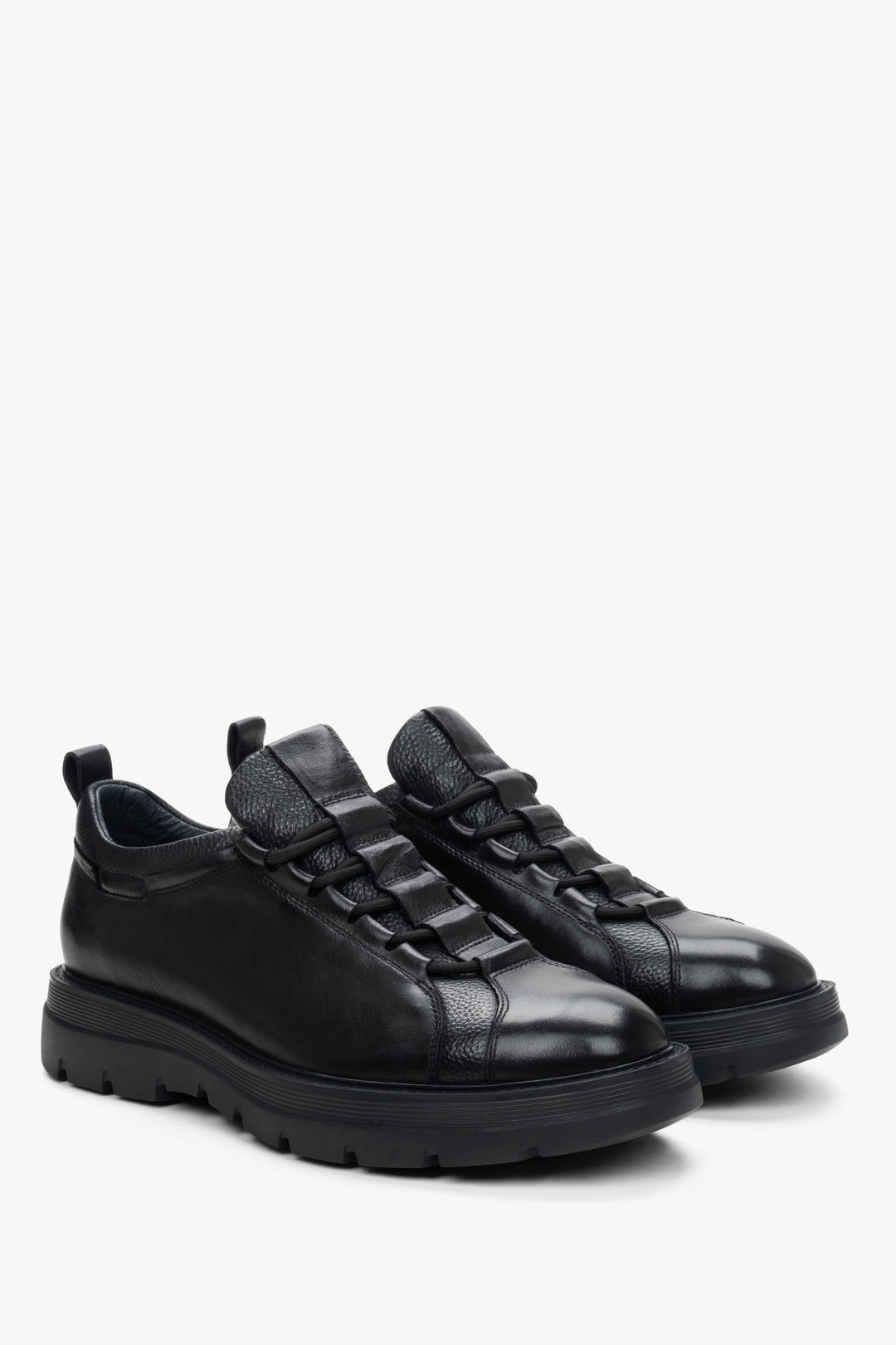 Men's black genuine leather sneakers by Estro.