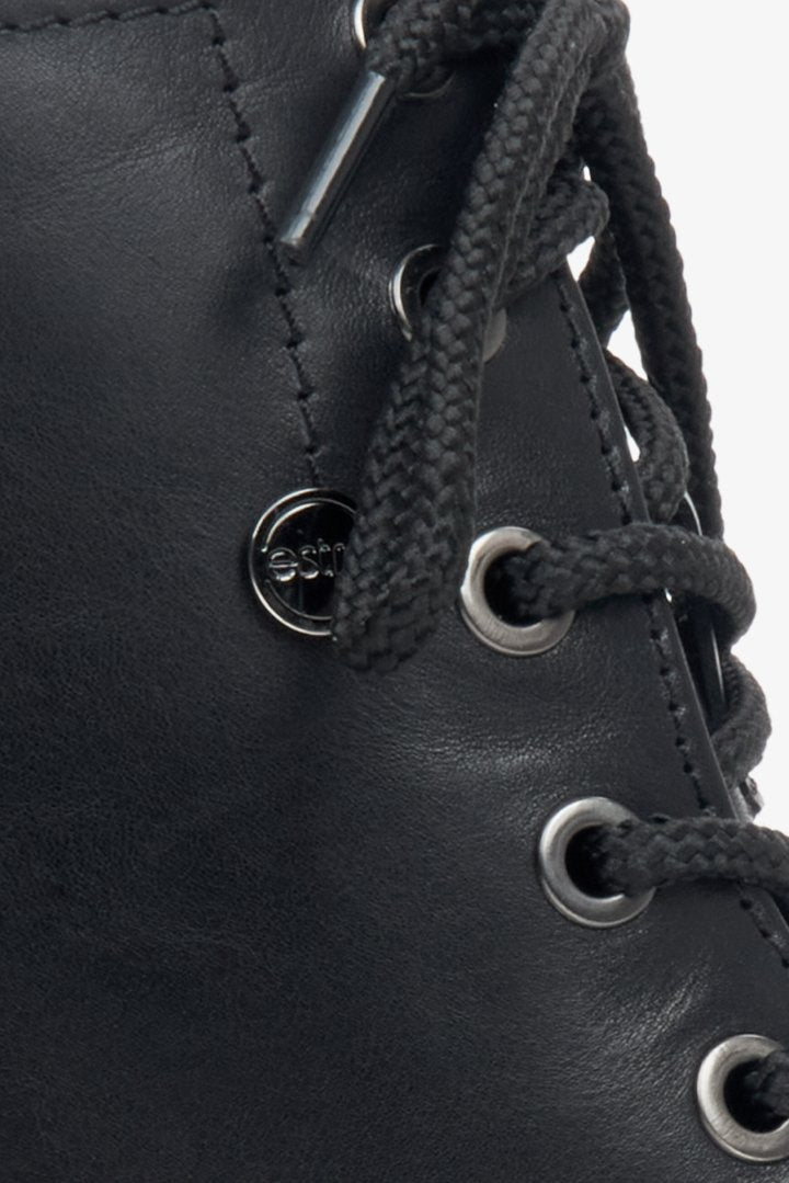 Tall lace-up women's boots made of black genuine leather by Estro - close-up of the lacing system.