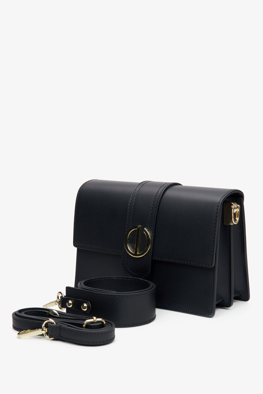 Women's black handy bag with gold hardware Estro.