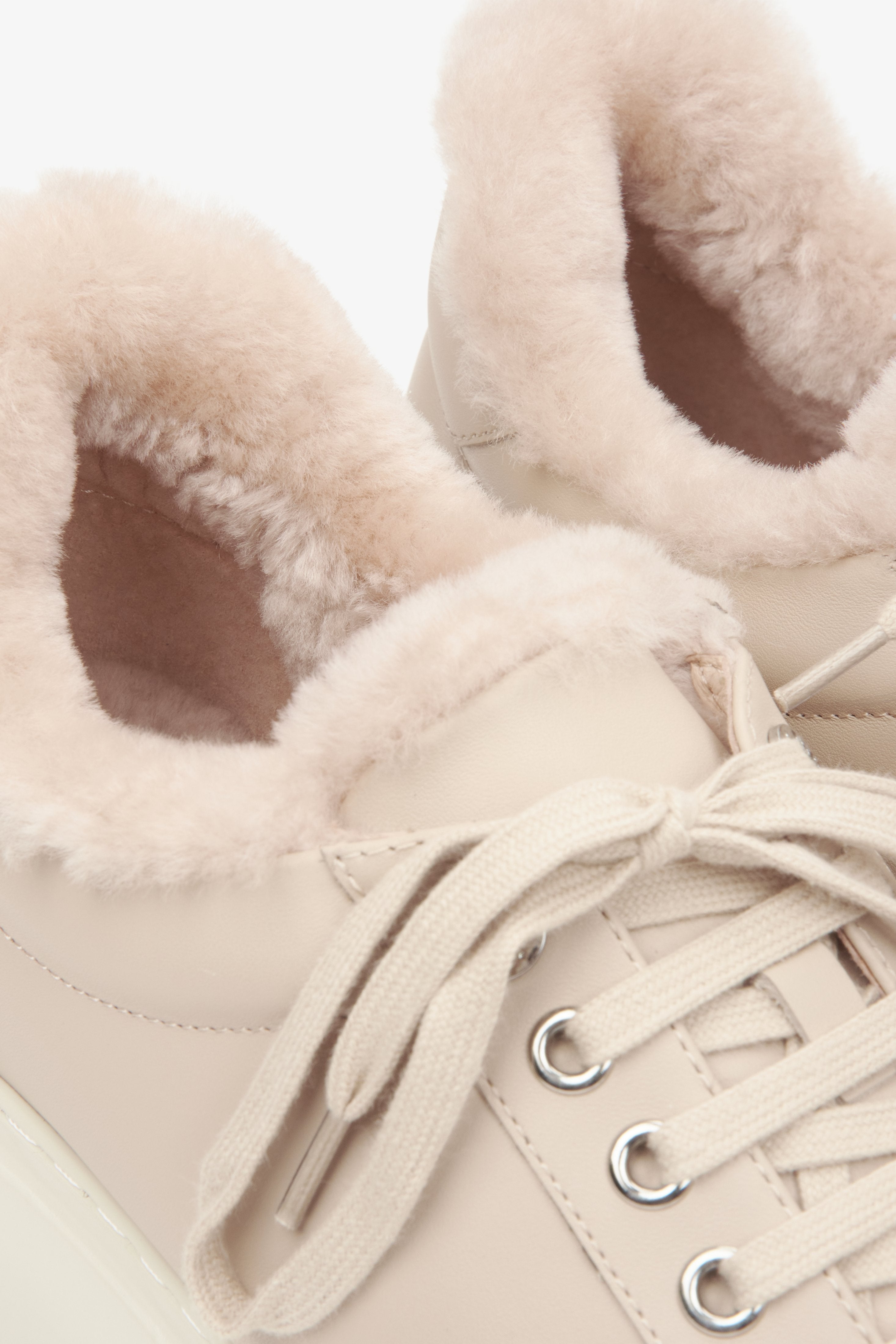 Women's Winter Sneakers in Light Beige Featuring a Low-Top Design and Fur Lining by Estro - details.