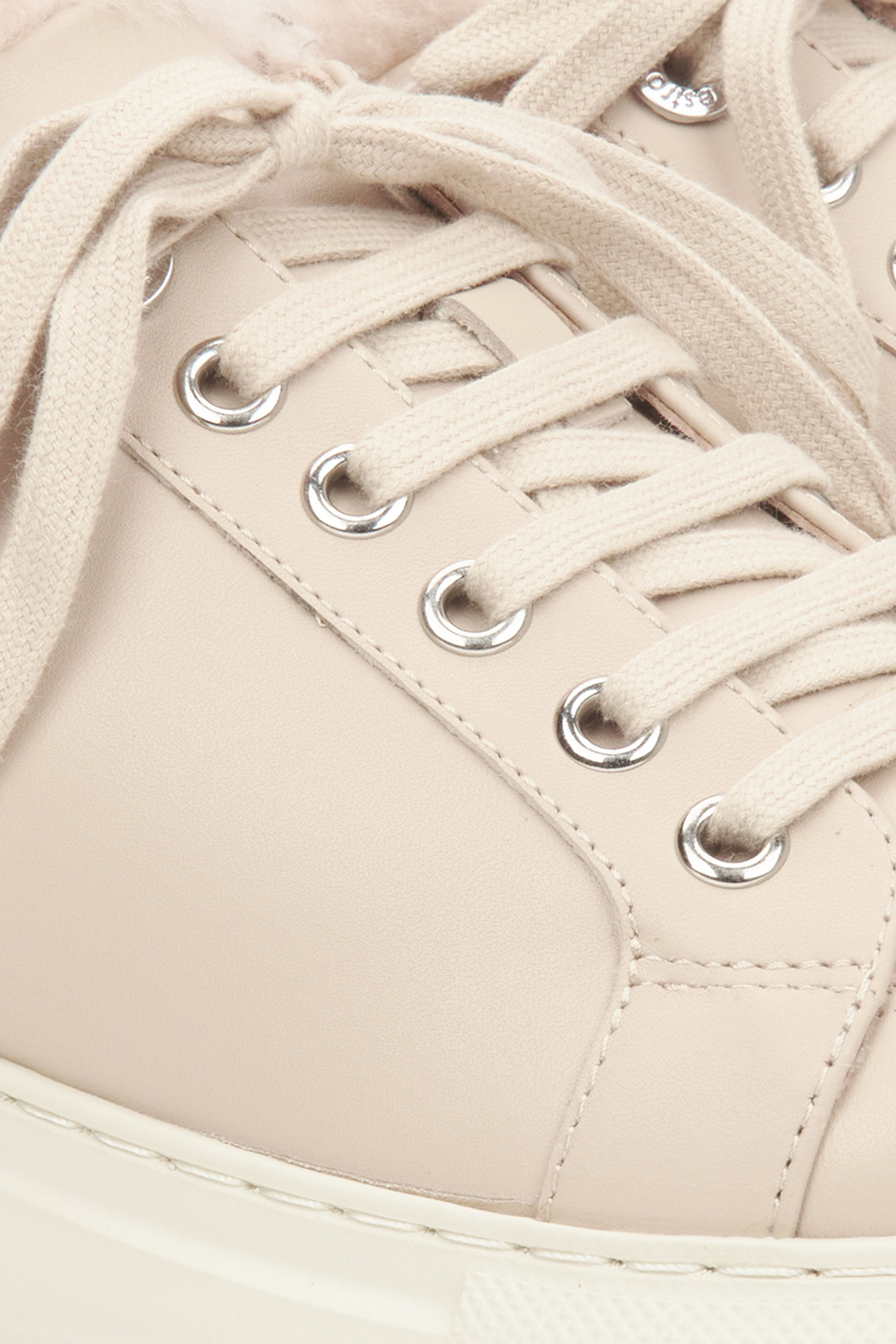 Premium Light Beige Women's Low-Top Winter Sneakers with Warm Fur Lining by Estro - laces.