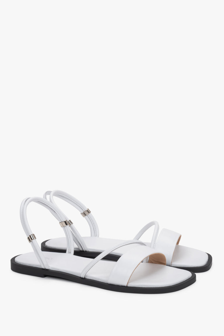 Women’s white Estro sandals, lightweight, with thin straps made of genuine leather.