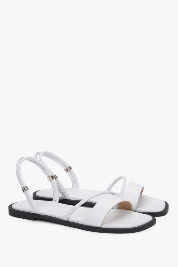 Women’s white Estro sandals, lightweight, with thin straps made of genuine leather.