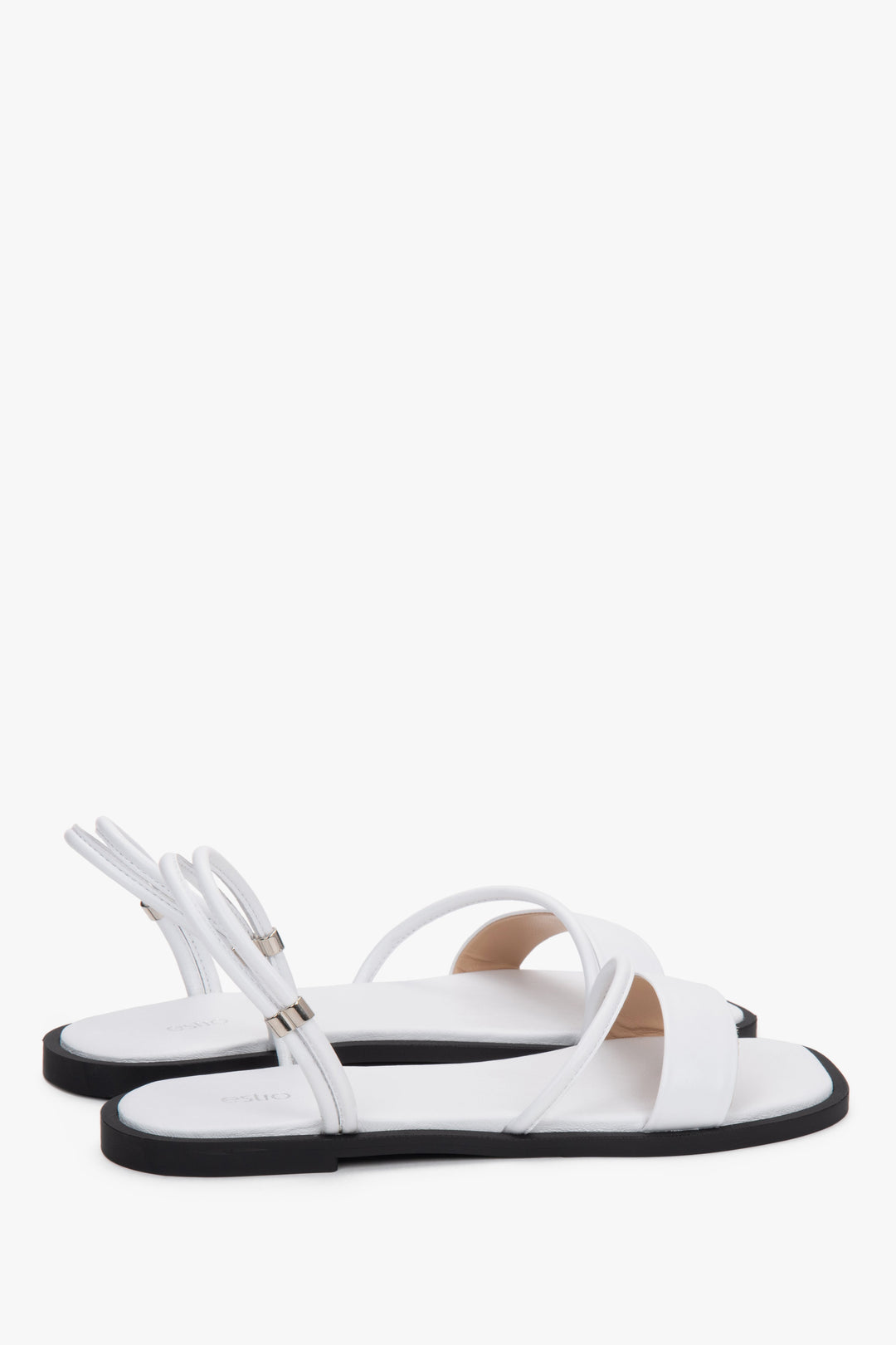 Estro – lightweight white sandals with thin straps made of genuine leather.