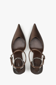 Stylish dark brown pumps with crystals and textured leather by Estro – top view presentation.