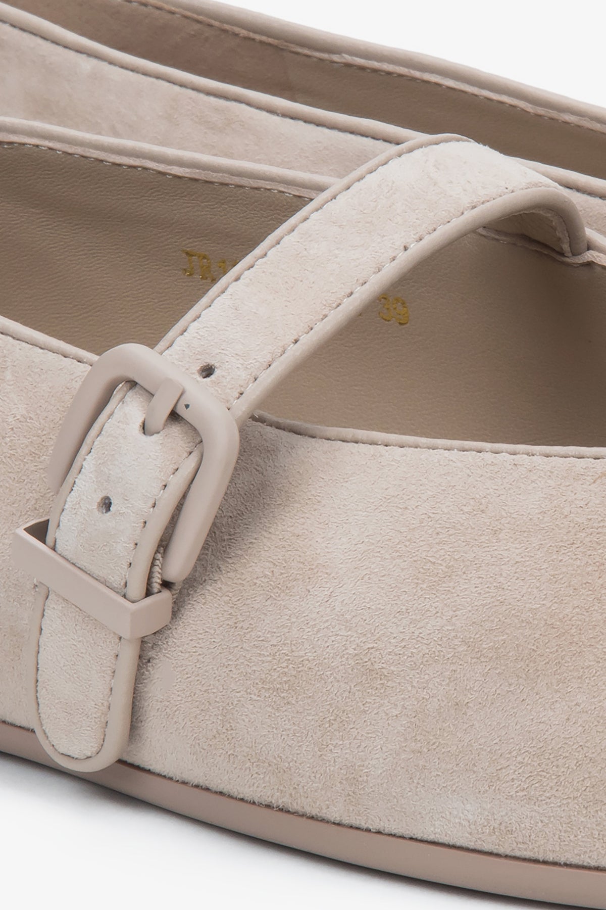 Light beige ballet flats made of soft genuine velour by Estro - close-up of the details.