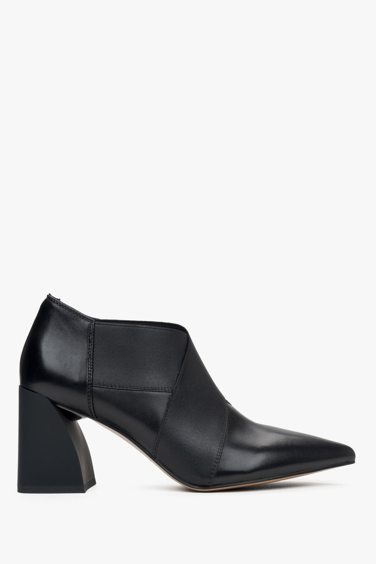 Women's Black Low-Top Ankle Boots with a Stable Block Heel and Pointed Toe Estro ER00115907.