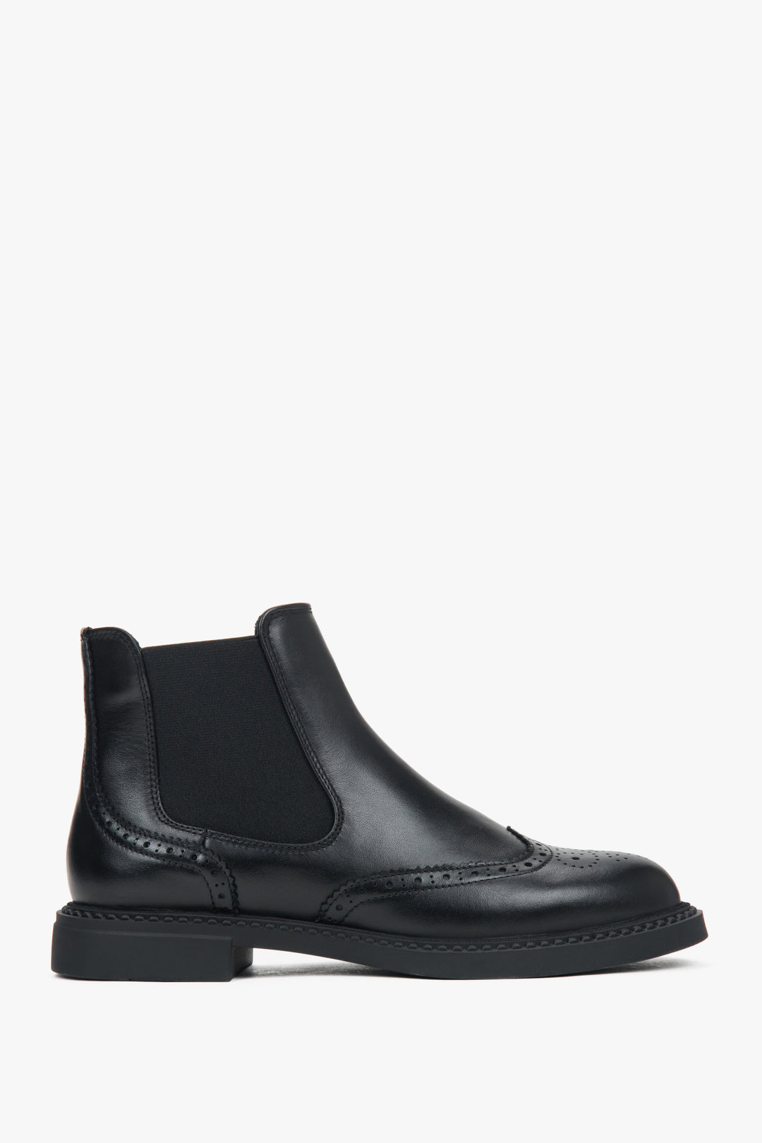 Low-Cut Chelsea Boots for Women in Italian Black Leather Estro ER00118123.