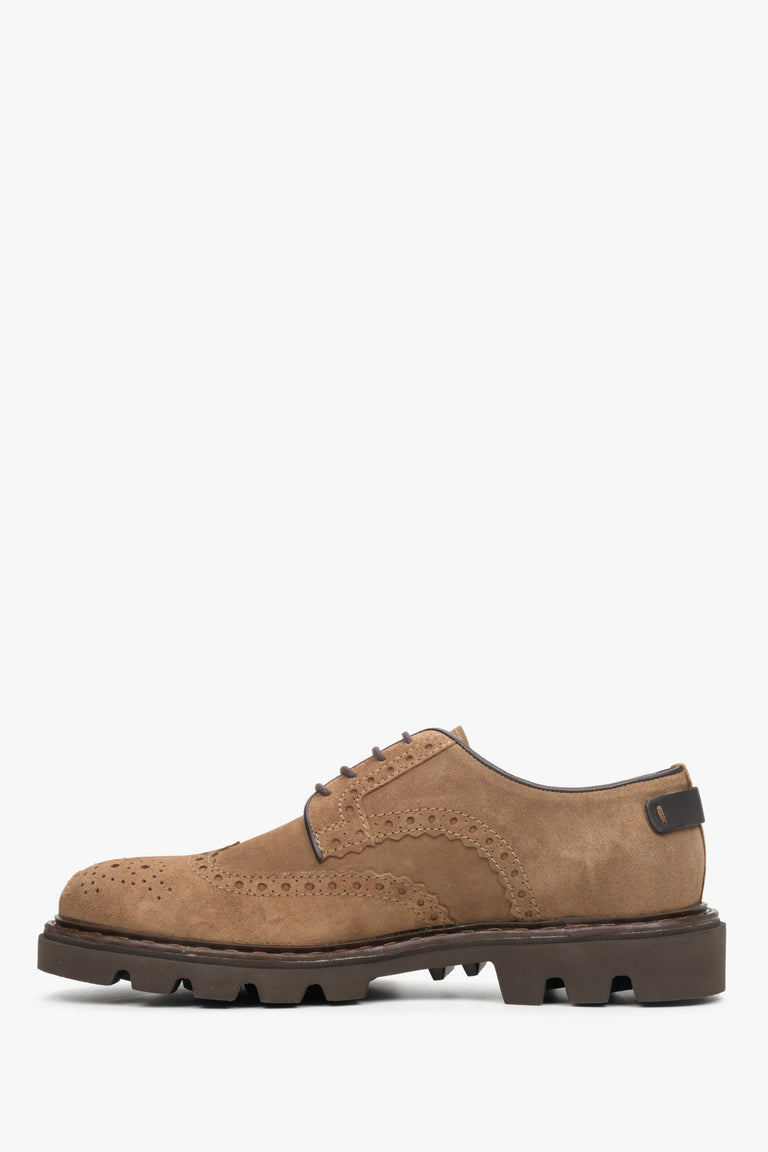 Men's light brown brogues  by Estro - shoe profile.