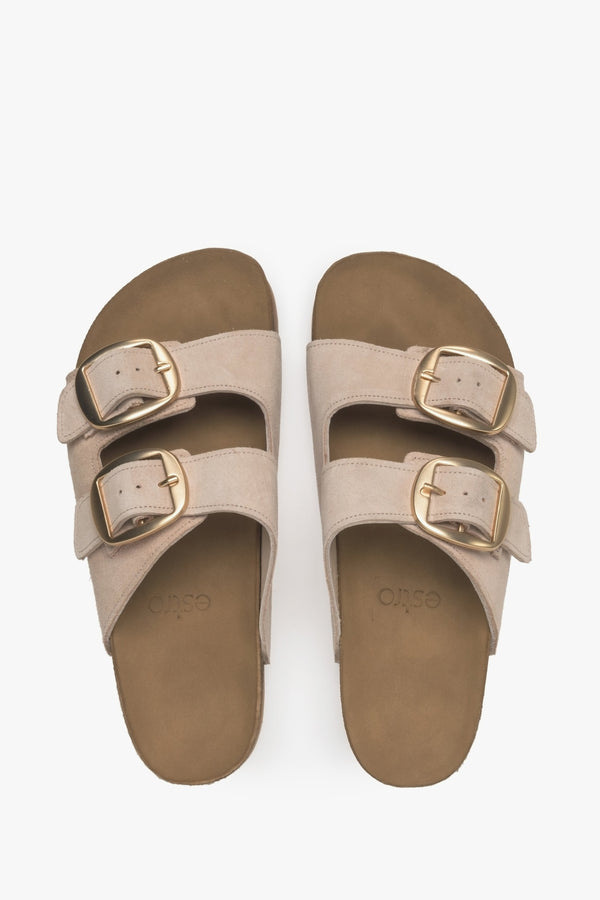 Women's beige Estro sandals with thick velour straps - top view presentation of the model.