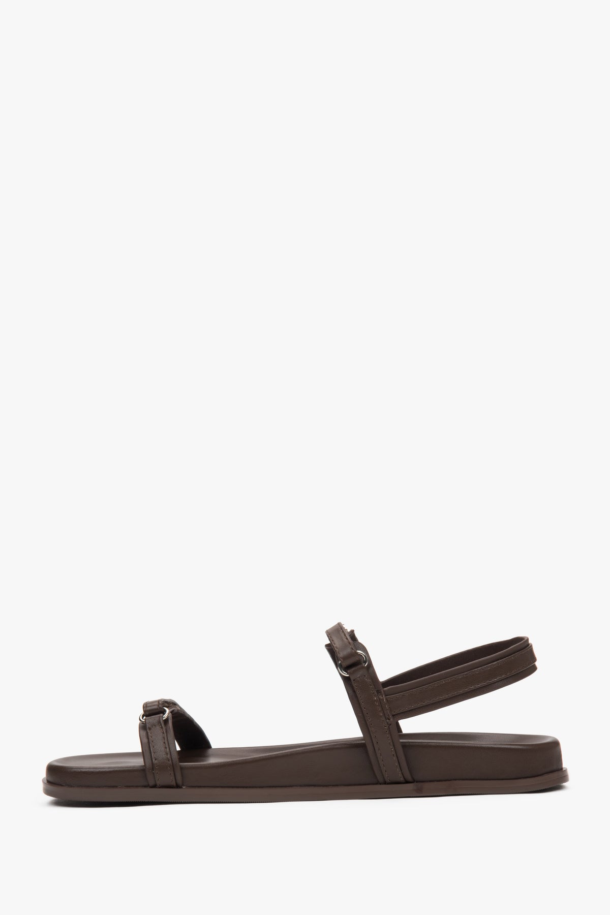 Light brown Estro women's sandals with thin straps and soft lining, perfect for summer.