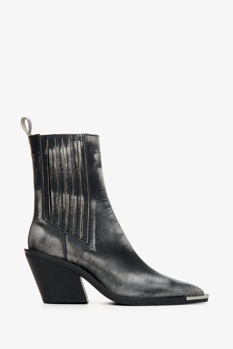 Women's Black Leather Vintage Cowboy Boots for Women with Silver Detailing Estro ER00112547.